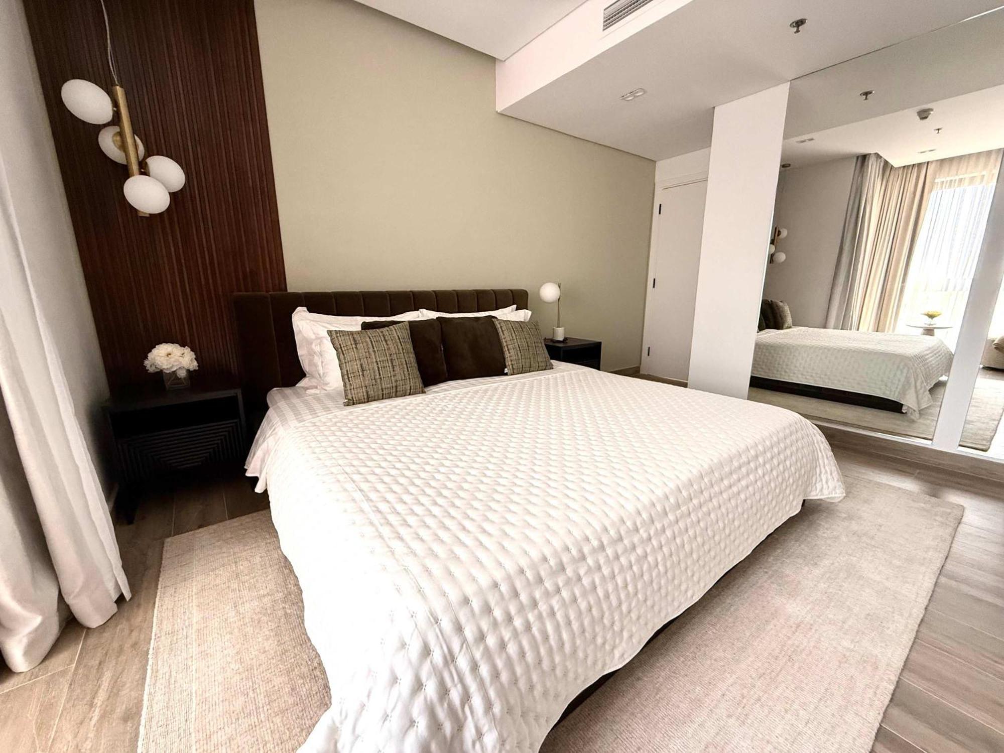 Reimagined 3br In 5-star Apartment