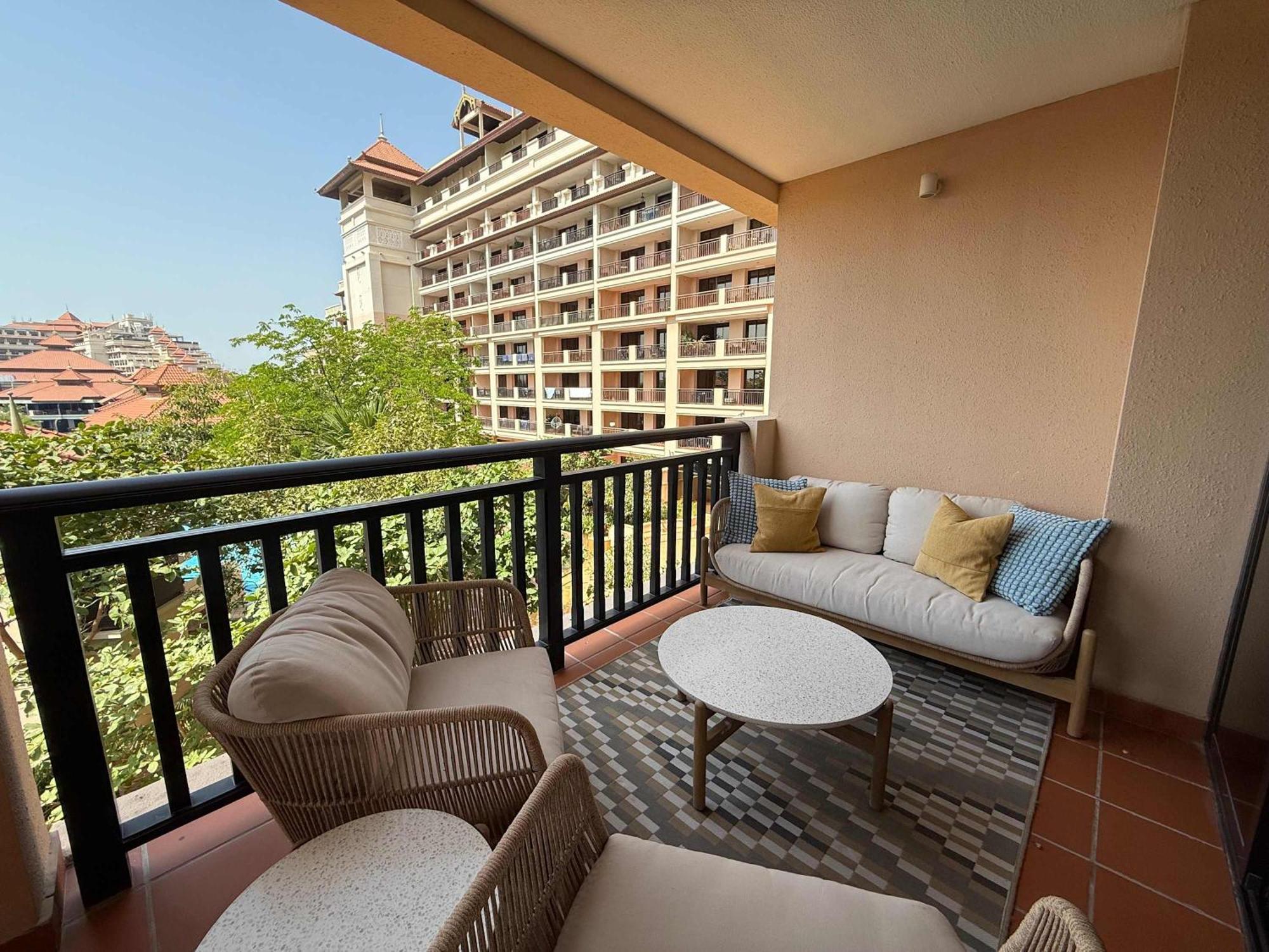 Reimagined 3br In 5-star *