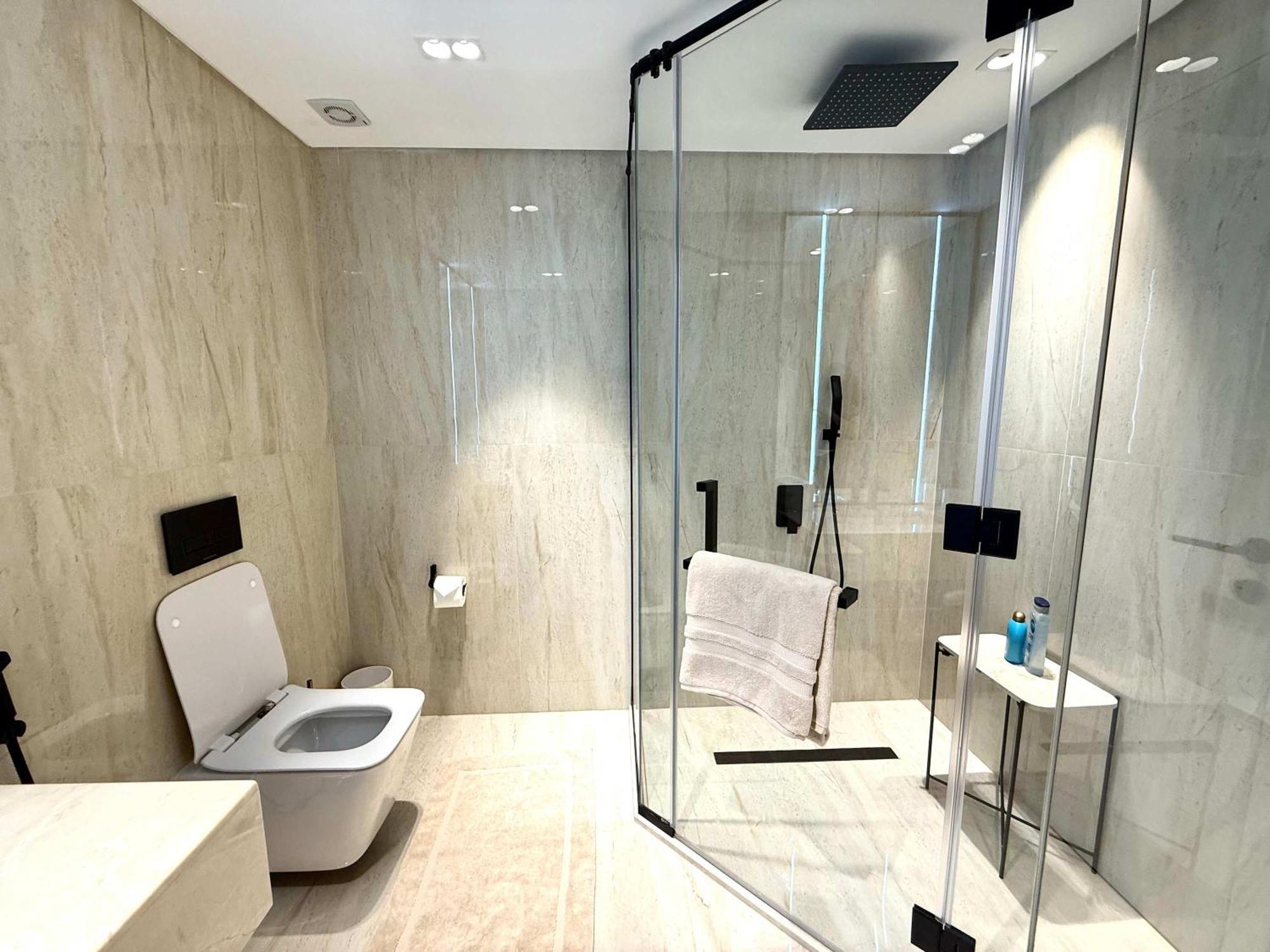 Apartment Reimagined 3br In 5-star *